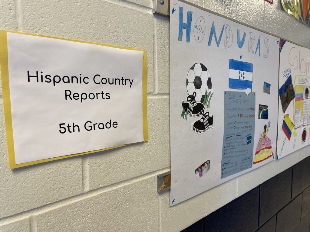 Hispanic country reports sign.